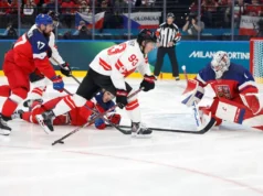 Hóquei no Gelo – Canadá magistral exclui República Tcheca, EUA resolvem problemas iniciais contra a Letônia