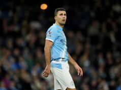 Rodry, meio-campista do Man City, pode ser suspenso por arbitragem após empate com o Tottenham