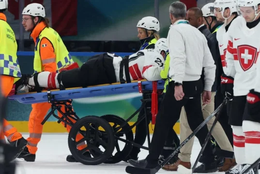 Hóquei no gelo: Fiala da Suíça ausente do torneio, anunciou a federação