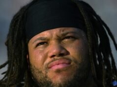 O ex-astro da NFL Trey Johnson morre em férias com a família aos 54 anos