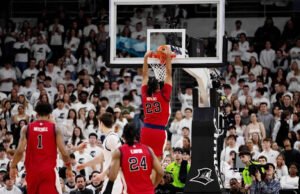 O número 17 de St. John’s sobrevive ao esforço do Providence para vencer a 11ª consecutiva, 79-69 sobre Friars