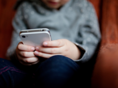 Espanha X, Meta e TikTok serão investigados por conteúdo de abuso sexual infantil gerado por IA