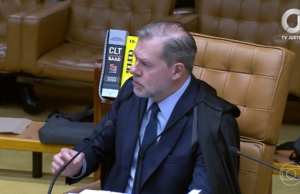 Após discussões com ministros do STF, Dias Toffoli desistiu do caso mestre