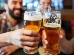 Os australianos abandonaram os pubs tradicionais em busca de pagamento único devido ao aumento dos custos