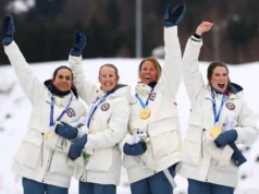 Vitórias no cross country feminino contra a Noruega; Suécia luta para ganhar medalha de prata