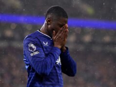 Avaliações dos jogadores de Everton x Bournemouth: as chances perdidas de Barrie assombram os Blues