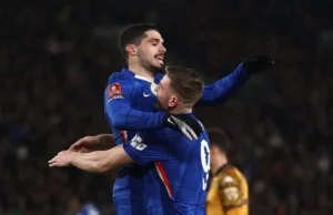 A tripla de Pedro Neto tira o Chelsea de Hull na FA Cup