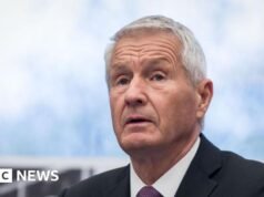 O ex-primeiro-ministro da Noruega foi indiciado por enormes acusações de corrupção por ligações com Epstein