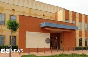 Ex-diplomata dos EUA condenado à prisão perpétua por torturar duas meninas em Burkina Faso