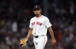 O White Sox adquiriu o destro Jordan Hicks e o destro David Sandlin do Red Sox