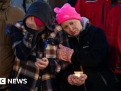 ‘Os canadenses estão com vocês’, disse o primeiro-ministro em uma vigília no Tumblr