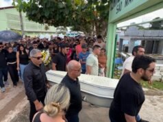 ‘Lara era tudo para mim’, diz pai náufrago durante despedida na Amazônia