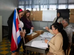 Laura Fernandez se aproxima da vitória com vantagem esmagadora nas eleições da Costa Rica