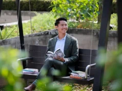 O livro conecta o diretor do Banyan Group, Ho Leng Chun, com amigos e familiares