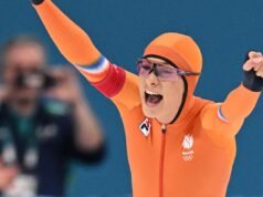 Patinadora de velocidade holandesa Femke Kok bate novo recorde olímpico