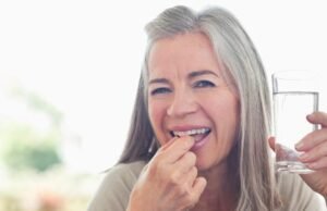 5 melhores multivitaminas para mulheres com mais de 50 anos em 2026