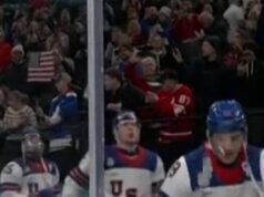 A seleção dos EUA derrotou a Letônia na estreia do hóquei masculino