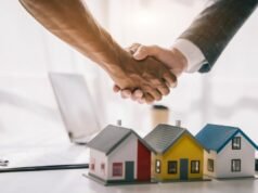 As taxas de hipoteca lutam enquanto dois grandes credores cortam as taxas para encorajar os proprietários e compradores de primeira viagem