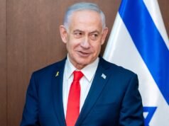 O primeiro-ministro israelense, Benjamin Netanyahu, está a caminho dos Estados Unidos para se encontrar com o presidente Trump