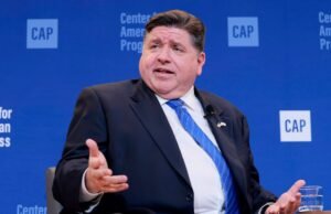 Governadores democratas boicotam jantar de Trump na Casa Branca após retirar convite