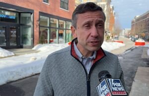 Os democratas estão destacando o ‘impulso positivo’ nas urnas desde o retorno de Trump