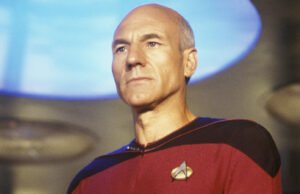 Uniformes TNG alterados para a saúde de Patrick Stewart