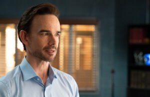 O Travis de Christopher Gorham está vivo ou morto?