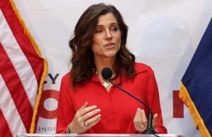 A deputada republicana Nancy Mays apresenta a ‘Lei da Pena de Morte para Estupradores de Crianças’