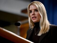 Agentes federais prendem mais 2 pessoas em tempestade em igreja em Minnesota