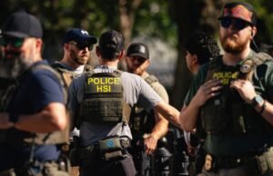 Dentro do Fórum de Segurança Interna, onde agentes do ICE falam merda sobre outros funcionários