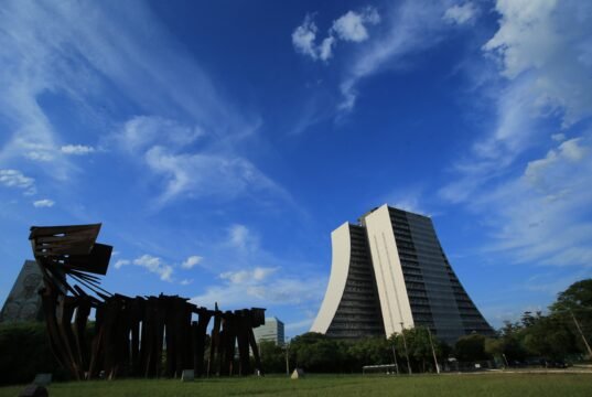 Fevereiro no RS será muito quente e chuvoso em média