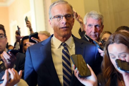 O líder da maioria no Senado, Thune, prometeu votar o projeto de identificação do eleitor da Lei Save America