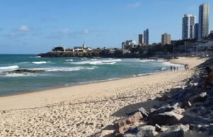11 praias do litoral do RN ficam impróprias para banho no Carnaval