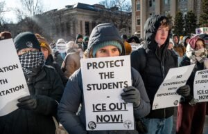 Boletim Campus Radicals: Antifa Linked Group pede aos estudantes que se unam, estudantes universitários fingem deficiências