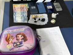 Mulher foi presa suspeita de vender drogas para entrega em Boa Vista