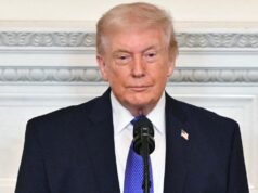 Os ataques de Trump ao Irão provocaram pressão bipartidária no Congresso para limitar os poderes de guerra