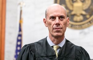 Um tribunal federal de apelações rejeitou a queixa do DOJ contra o juiz Bosberg