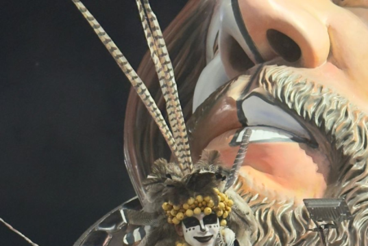 Vídeo: Adolescente se torna viral ao apresentar Ne Matogroso no desfile da Bahia no Carnaval do Rio