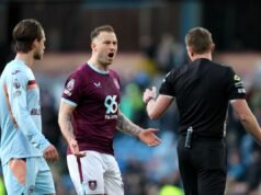 Scott Parker está desapontado porque o retorno de Burnley foi prejudicado por uma decisão do VAR