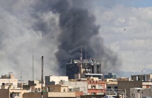 Uma enorme explosão ocorreu em Teerã para atender à falta de energia no Irã após o assassinato do Aiatolá Khamenei.