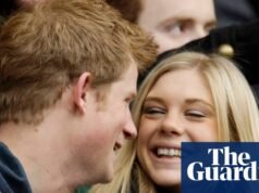 O editor real do Daily Mail nega ter usado um investigador particular para ‘denunciar’ informações sobre jornais associados a Harry