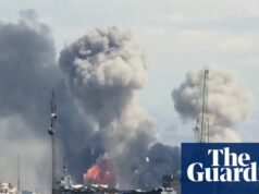 Fumaça sobe sobre Teerã no segundo dia de ataque EUA-Israel – Vídeo | Guerra EUA-Israel contra o Irã