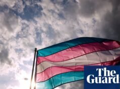 Suprema Corte dos EUA derruba proteções de privacidade para estudantes trans na Califórnia Califórnia