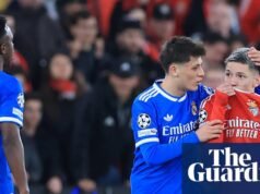 Infantino sugere que os jogadores que cobrem a boca ao abordar os adversários podem ser expulsos. futebol