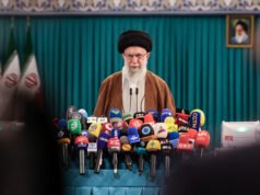 Líder supremo linha-dura do Irã morreu após grande ataque militar, diz Trump