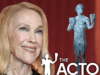 Catherine O’Hara ganha postumamente prêmio de ator e é aplaudida de pé