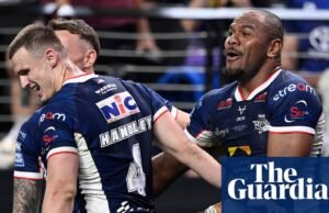 Maika Sivo, do Leeds, estrela a demolição do Hull KR em Las Vegas | rinoceronte de leeds