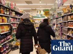 A inflação dos alimentos aumenta surpreendentemente na Grã-Bretanha, enquanto especialistas alertam sobre coisas piores que estão por vir Supermercado