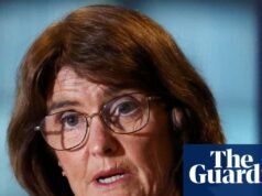 O governador diz que há uma possibilidade “viva” de um aumento das taxas de juros na reunião do RBA de março, à medida que o aumento dos preços do petróleo pesa sobre a inflação.