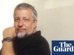 Dan Simmons, autor de Hyperion e The Terror, morre aos 77 livros